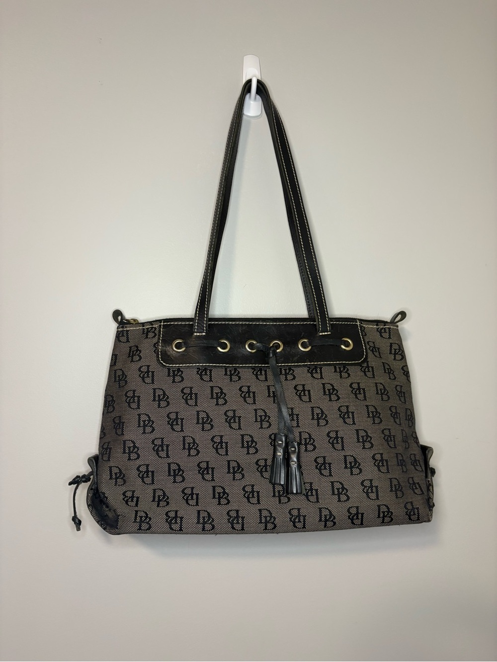 Y2K Dooney & Bourke Signature DB Handbag Purse Gray Canvas Black Leather Trim